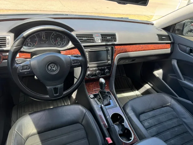 2013 Volkswagen Passat SEL - Photo 7