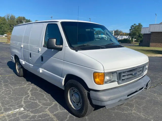 2006 Ford Econoline Van Commercial