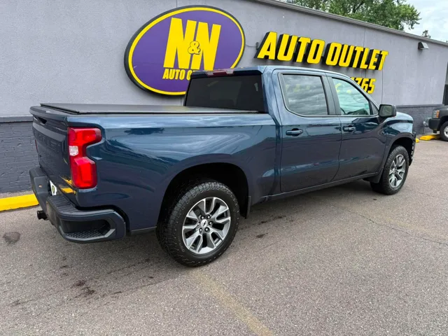 2021 Chevrolet Silverado 1500 RST - Photo 3