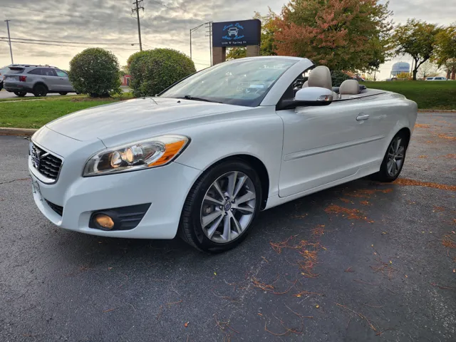 2011 Volvo C70 T5