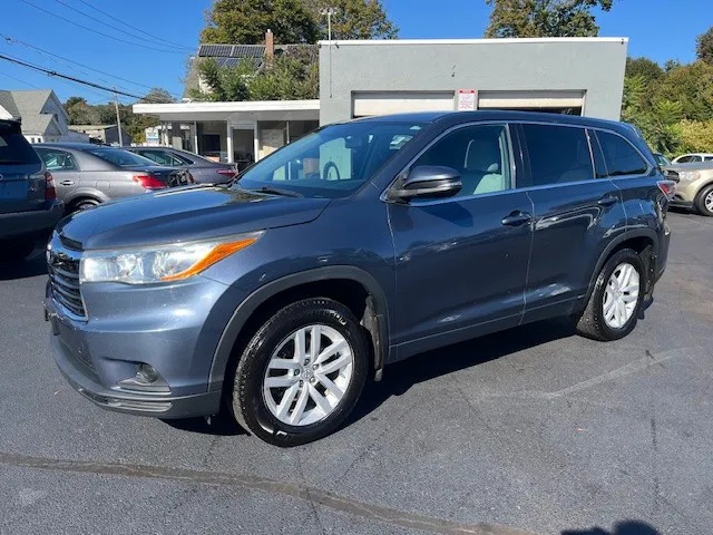 2014 Toyota Highlander LE