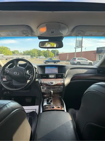 2016 INFINITI Q70L 3.7 - Photo 30