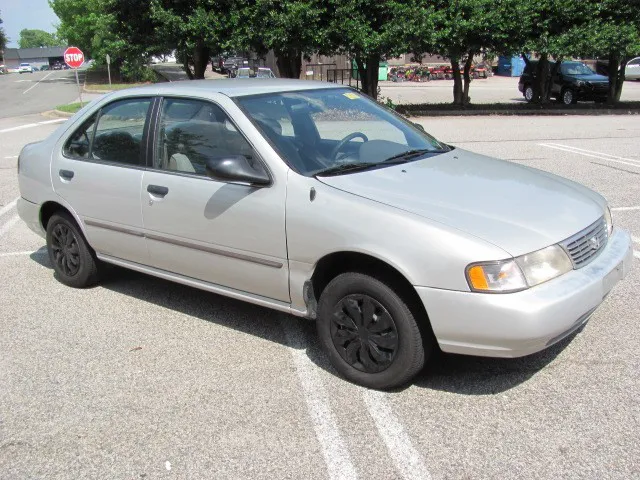 1997 Nissan Sentra GXE