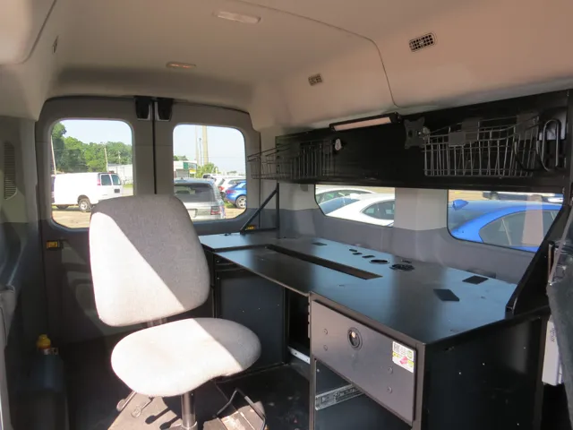 2019 Ford Transit photo 17