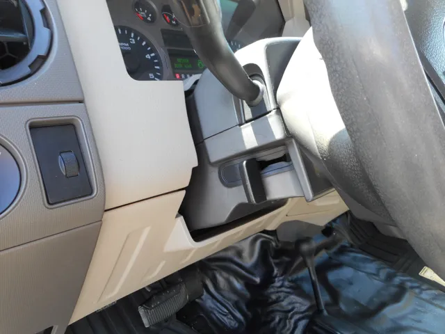 2008 Ford F-550 - Photo 11