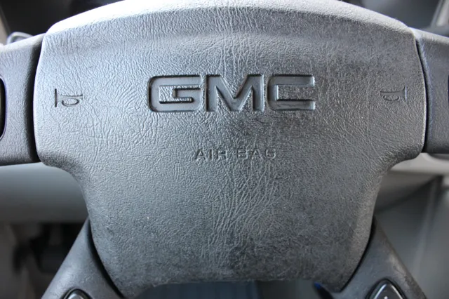 2005 GMC Sierra 2500HD - Photo 30