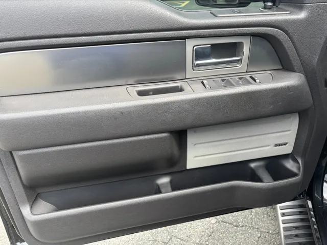 2014 Ford F-150 FX4 photo 22