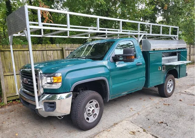 2018 GMC Sierra 2500HD Base's photo