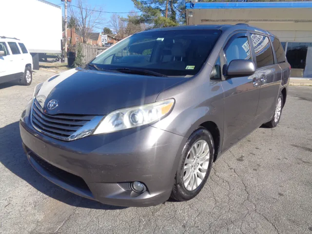 2011 Toyota Sienna XLE