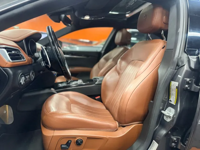 2017 Maserati Ghibli S - Photo 16