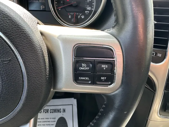 2013 Jeep Grand Cherokee Laredo - Photo 42