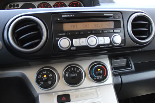 2008 Scion xB photo 15