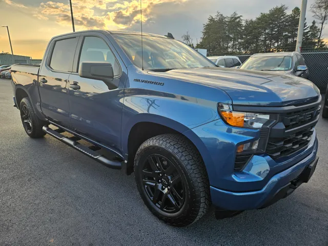 2024 Chevrolet Silverado 1500 Custom's photo
