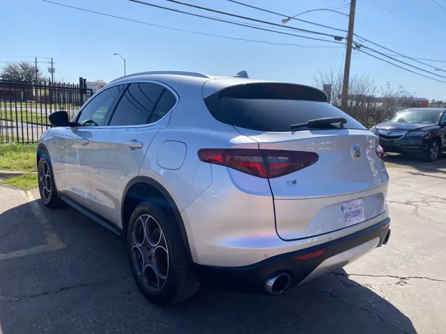 2018 Alfa Romeo Stelvio Base - Photo 3