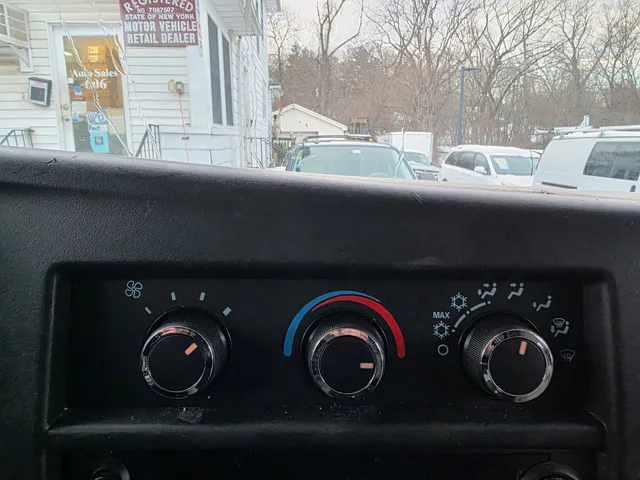 2012 Chevrolet Express Cargo Work Van - Photo 18