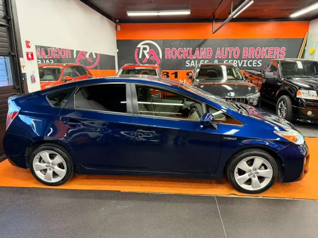 2013 Toyota Prius Five