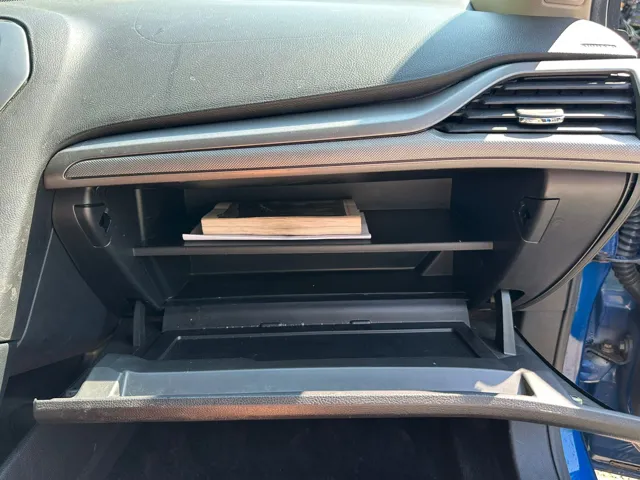 2017 Ford Fusion SE Hybrid photo 12