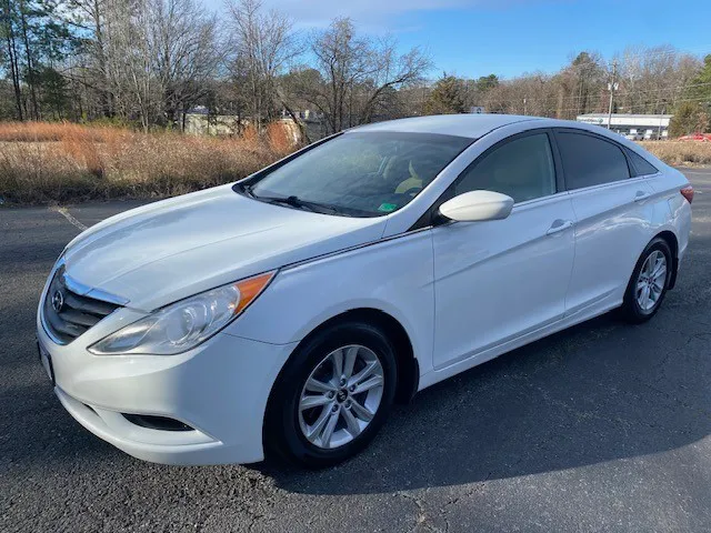 2012 Hyundai Sonata GLS's photo