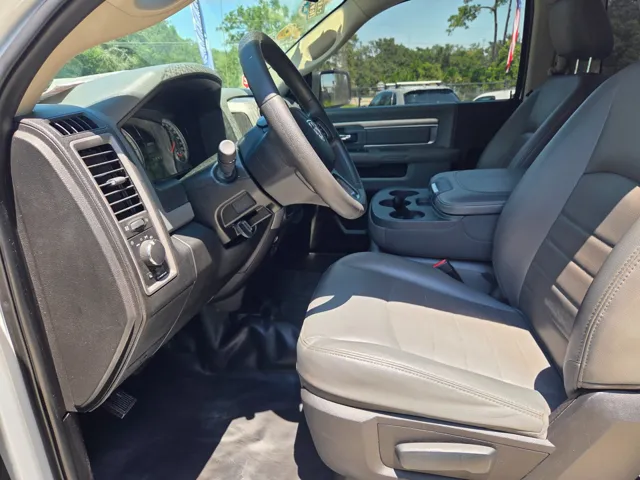 2019 Ram 1500 Classic photo 12