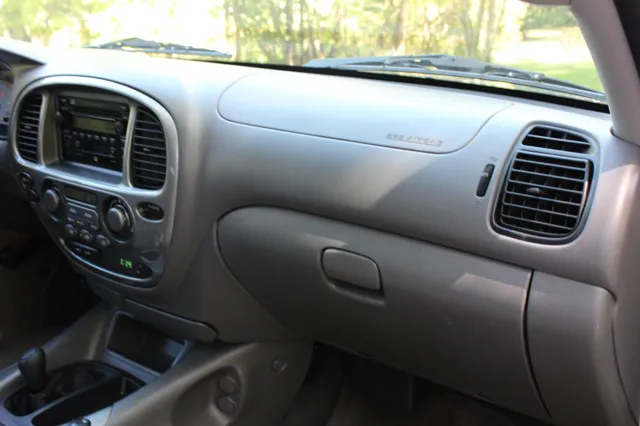 2001 Toyota Sequoia Limited - Photo 46