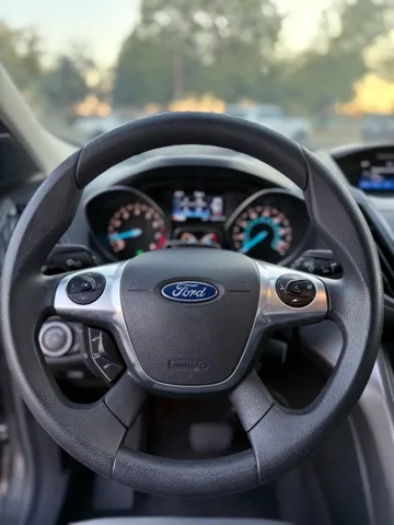 2016 Ford Escape SE - Photo 15