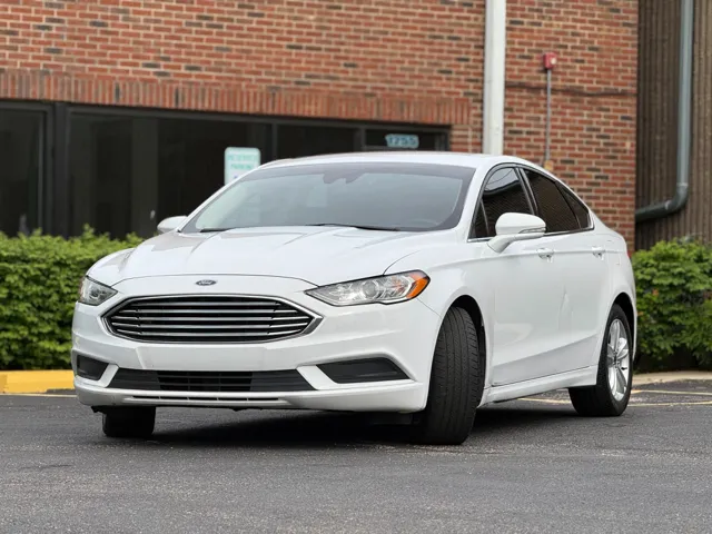 2018 Ford Fusion SE - Photo 10
