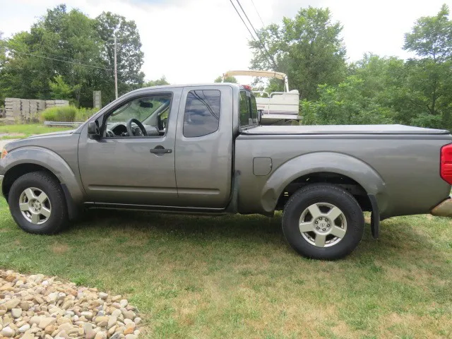 2008 Nissan Frontier SE King Cab photo 4