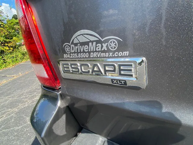 2009 Ford Escape XLT photo 31