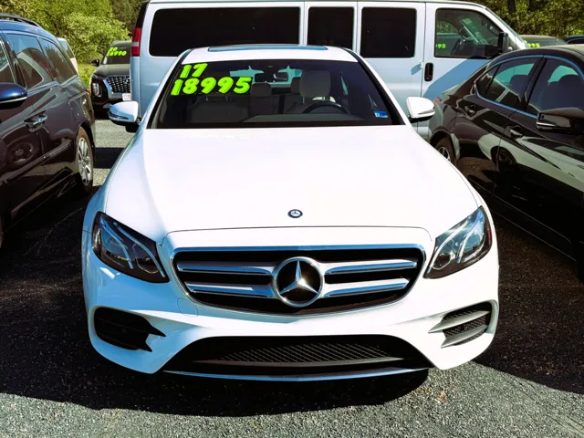 2017 Mercedes-Benz E-Class E300 4MATIC's photo