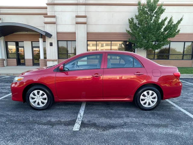 2013 Toyota Corolla L - Photo 8