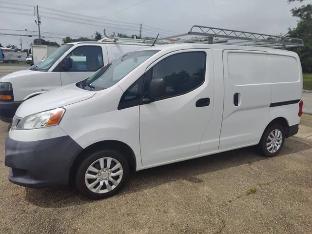 2019 Nissan NV200 S's photo