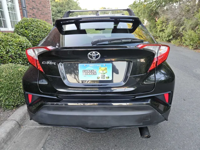 2019 Toyota C-HR XLE Limited photo 3