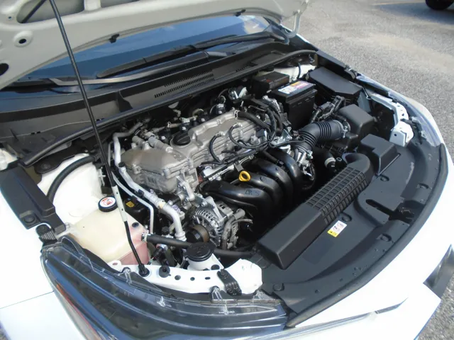 2021 Toyota Corolla LE - Photo 10