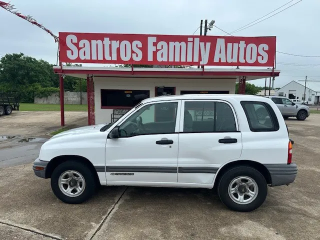 2001 Chevrolet Tracker Base
