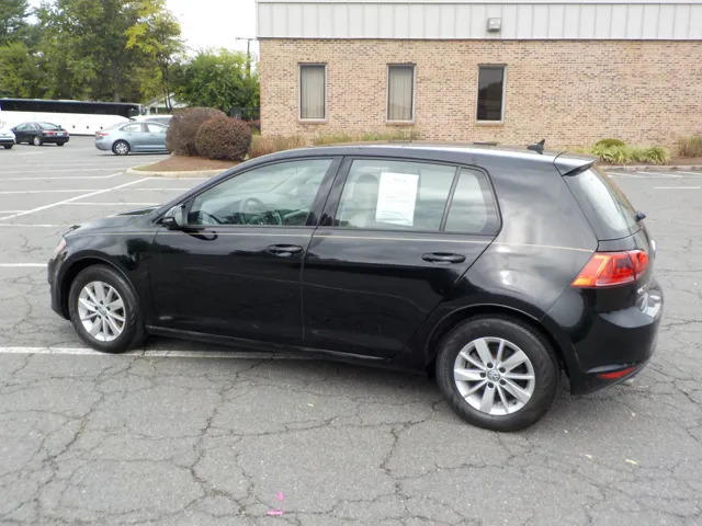 2015 Volkswagen Golf TSI SE photo 4