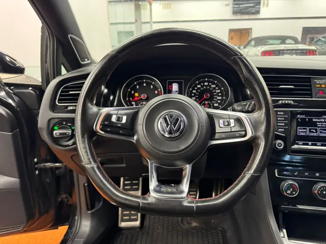 2015 Volkswagen Golf GTI SE photo 13