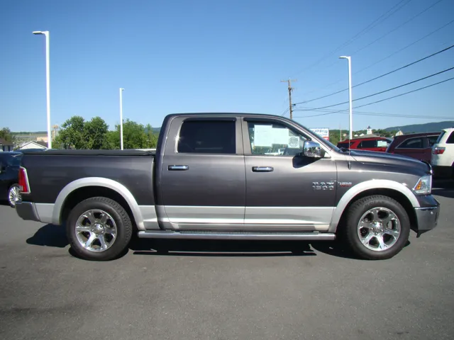 2016 RAM 1500 Laramie 4x4 Crew Cab 5'7's photo