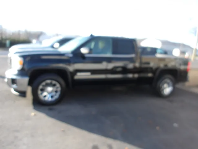2015 GMC Sierra 1500 SLE's photo