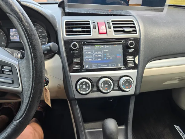 2015 Subaru Impreza Premium - Photo 28