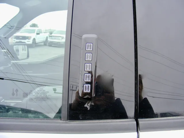 2023 Ford F-150 XLT - Photo 11