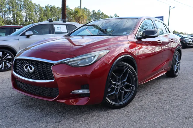 2017 INFINITI QX30