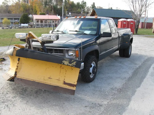 2000 Chevrolet K3500 BASE's photo