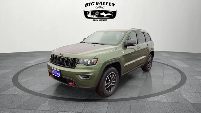 2020 Jeep Grand Cherokee Trailhawk's photo
