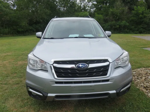 2018 Subaru Forester Limited photo 5