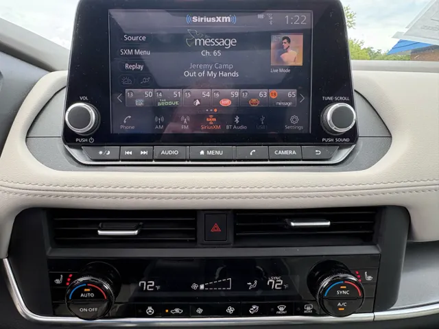 2023 Nissan Rogue SV - Photo 18