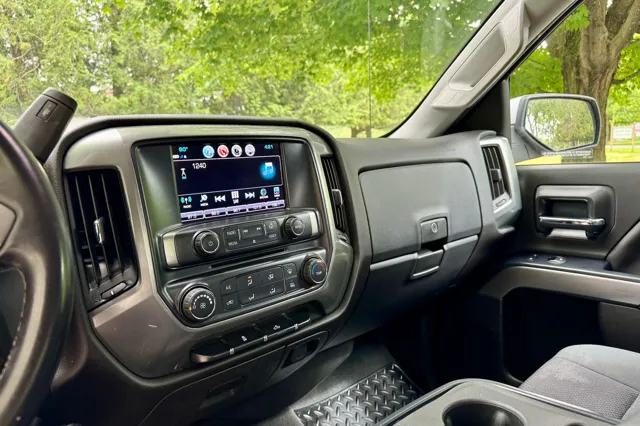 2019 Chevrolet Silverado 1500 LD LT - Photo 17