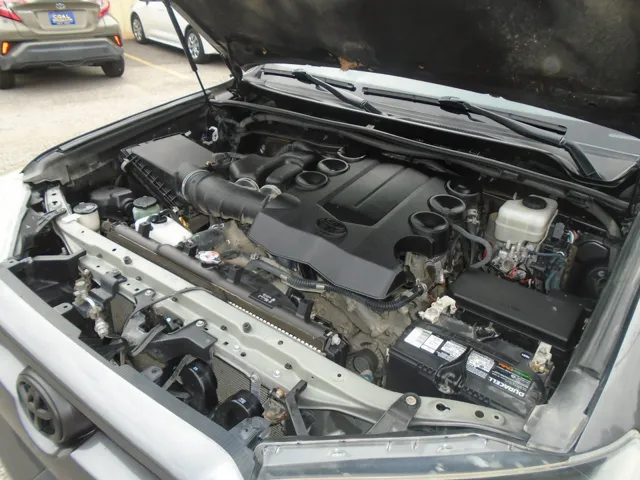 2016 Toyota 4Runner SR5 - Photo 12