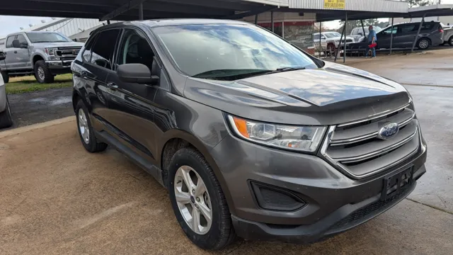2018 Ford Edge SE's photo