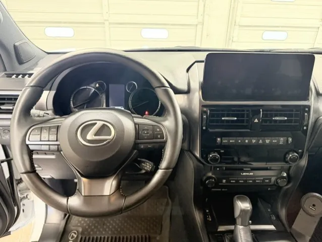 2023 Lexus GX Base - Photo 14