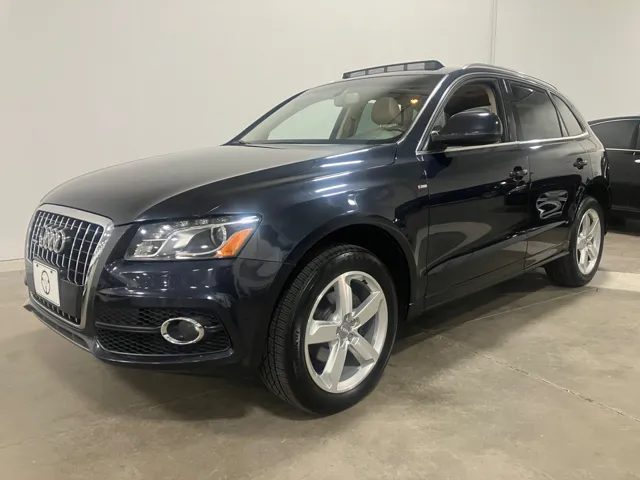 2012 Audi Q5 3.2 Premium Plus S line photo 2
